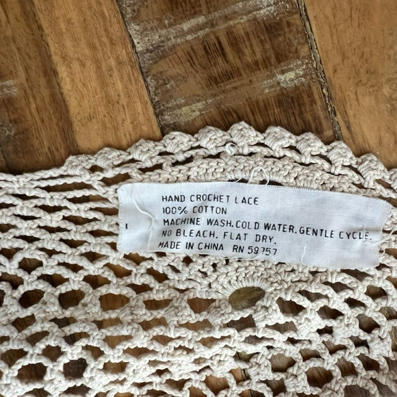 Vintage Handmade Crochet Lace Tablecloth 58” Round Cotton Doily Shabby Chic - Picture 3 of 9